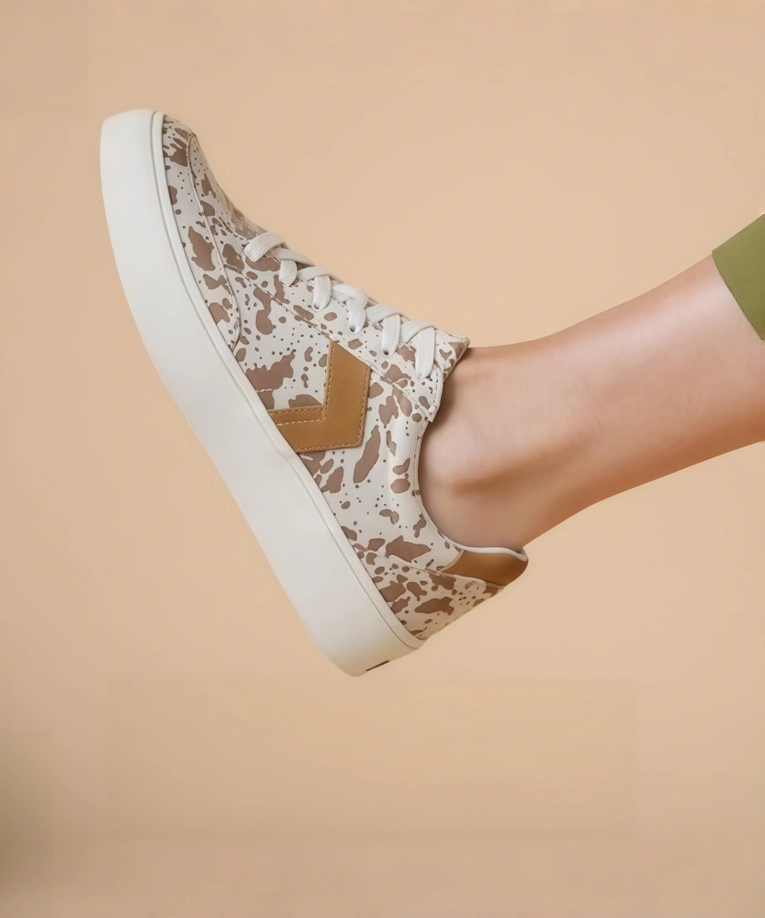 DRSCHOLLS women’s everyday sneakers and ComfortFootwear